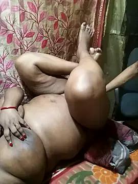 MomsFuckerSon from StripChat