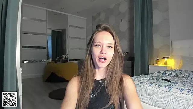 Explore our live girls sluts from our Custom and Multi clubs and checkout exclusive access to highly interactive content, such as shape, hair, titties, pussy type and many more.