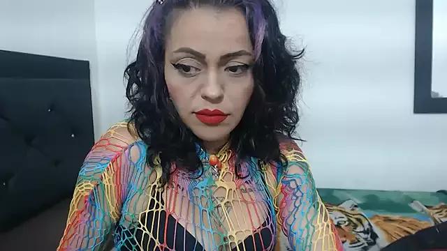 monica_loveet from StripChat is Freechat
