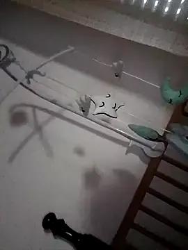 Monick17 webcams show profile image 