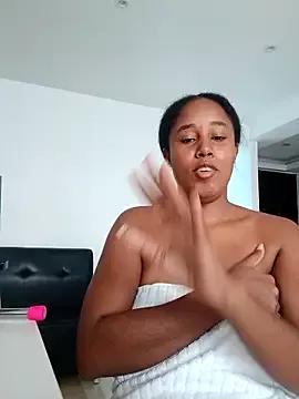 MoniqueMulberry webcams show profile image 