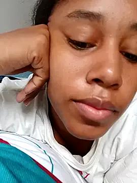 MoniqueMulberry from StripChat is Freechat