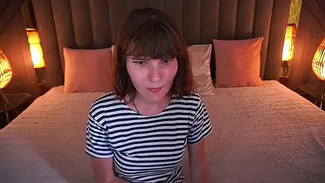 Explore our live girls sluts from our Custom and Multi clubs and checkout exclusive access to highly interactive content, such as shape, hair, titties, pussy type and many more.
