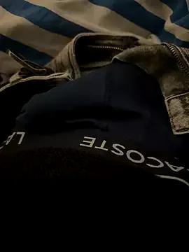 Monsieur18cm webcams show profile image 