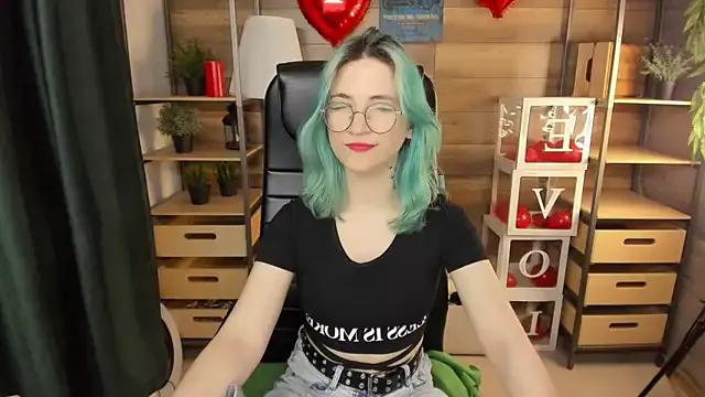 Moon13152 from StripChat