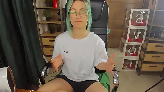 Moon13152 from StripChat