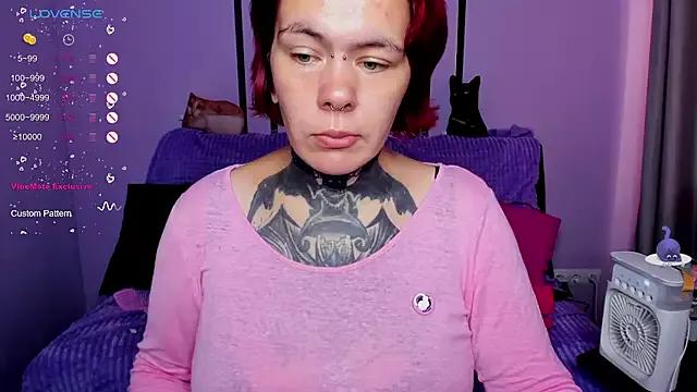 Moon_Owls from StripChat is Freechat