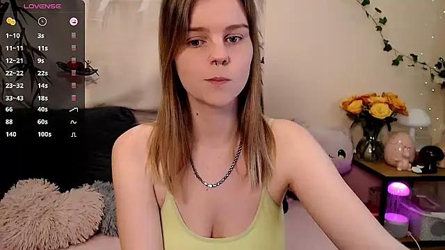 Moona_xx from StripChat