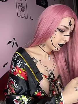 Explore our live girls sluts from our Custom and Multi clubs and checkout exclusive access to highly interactive content, such as shape, hair, titties, pussy type and many more.