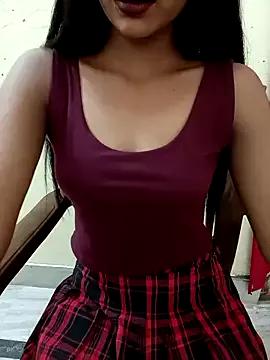 MoonlikeLexis from StripChat is Freechat