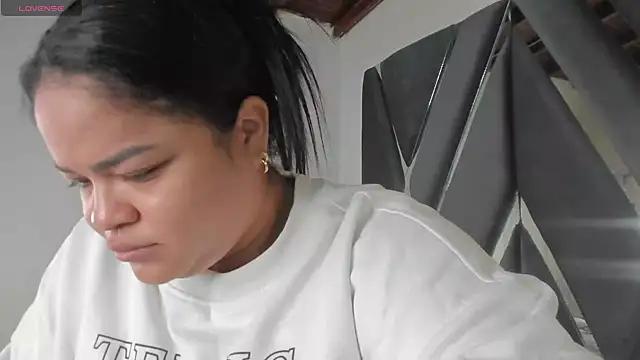 moonsweet1 from StripChat