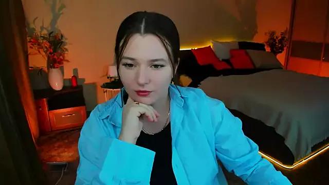 Moonvelle from StripChat is Freechat