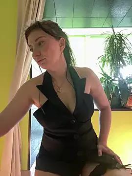 MooonReal from StripChat