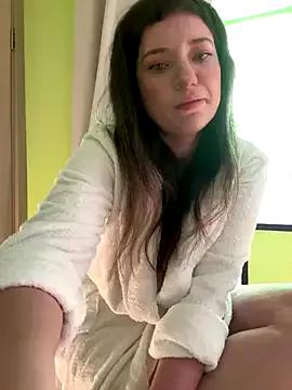 MooonReal from StripChat