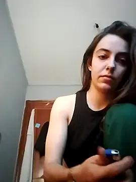 mooreenaa23 from StripChat is Freechat