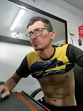moorejhosua from StripChat