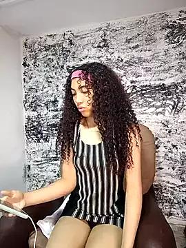 Explore our live girls sluts from our Custom and Multi clubs and checkout exclusive access to highly interactive content, such as shape, hair, titties, pussy type and many more.