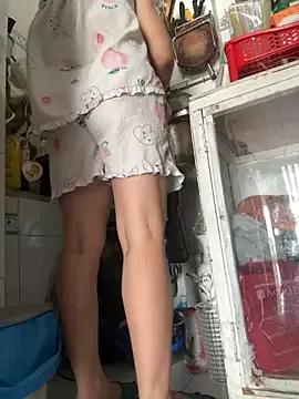 Mores1_Squirt from StripChat is Freechat