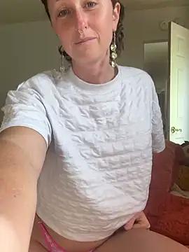 mossy_kiss from StripChat
