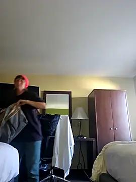 mossy_kiss from StripChat