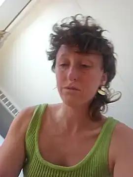 mossy_kiss from StripChat