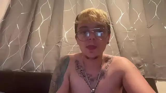 Mr-HornyDevil from StripChat is Freechat