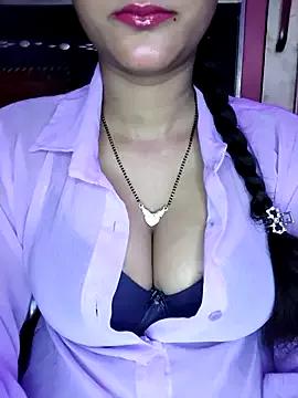 Mr-n-miss from StripChat is Freechat