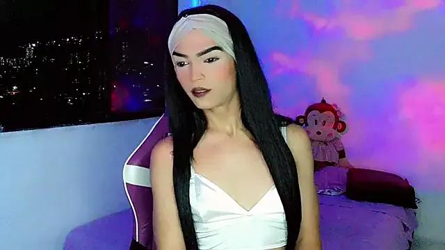 Ms-Zoehans from StripChat is Freechat