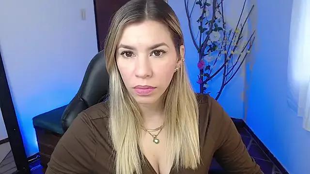 ms_sofia_x from StripChat