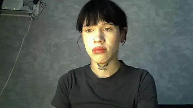 mun_poli from StripChat is Freechat