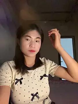 Mylinh- webcams show profile image 