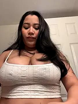 Explore our live girls sluts from our Custom and Multi clubs and checkout exclusive access to highly interactive content, such as shape, hair, titties, pussy type and many more.