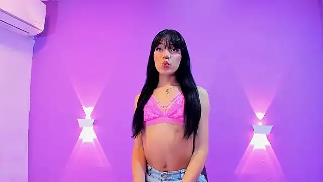 Naaomi_ from StripChat
