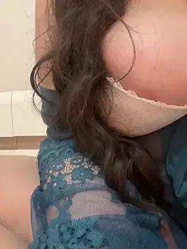 Photos of Naayaa12 from StripChat is Private