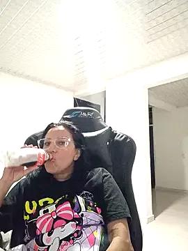 Explore our live girls sluts from our Custom and Multi clubs and checkout exclusive access to highly interactive content, such as shape, hair, titties, pussy type and many more.