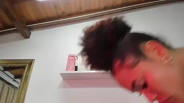 Explore our live girls sluts from our Custom and Multi clubs and checkout exclusive access to highly interactive content, such as shape, hair, titties, pussy type and many more.