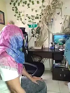 NAJWA-ARAB from StripChat is Freechat