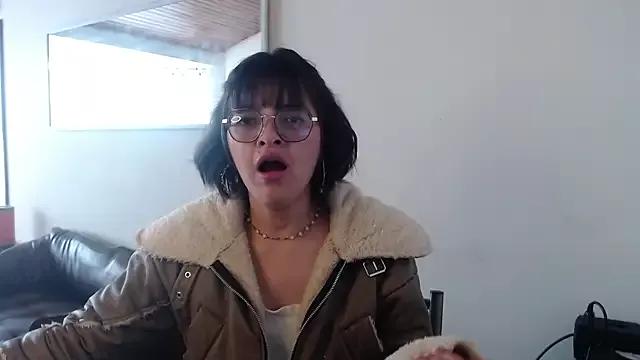 Explore our live girls sluts from our Custom and Multi clubs and checkout exclusive access to highly interactive content, such as shape, hair, titties, pussy type and many more.
