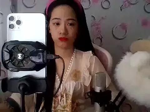 Nana-68 from StripChat