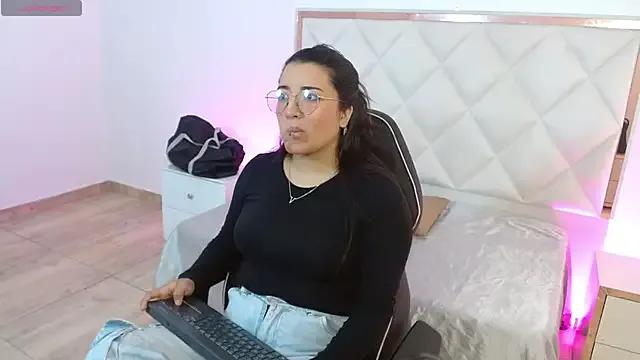 NANAKY_TAY from StripChat