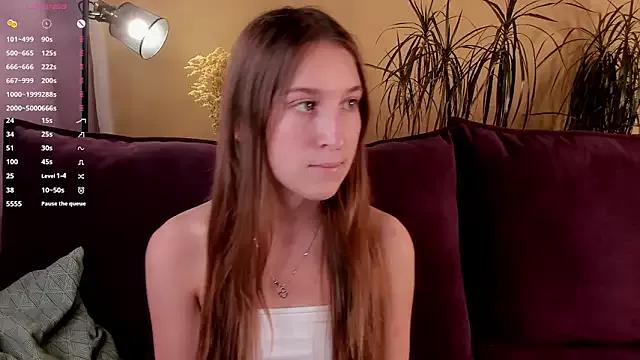 NanaMertins from StripChat
