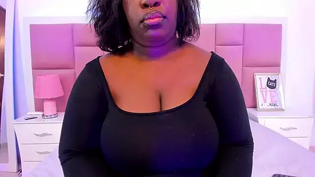 nanami_2 from StripChat