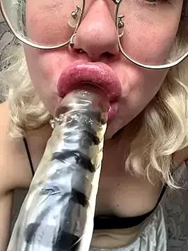 Nancyhot777 from StripChat