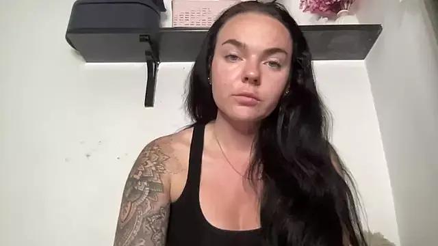 NancyWoodUK from StripChat is Freechat