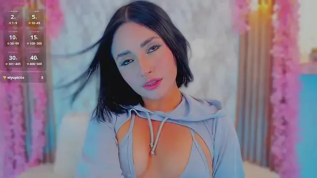 Nanda_Vixen from StripChat