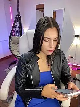 Explore our live girls sluts from our Custom and Multi clubs and checkout exclusive access to highly interactive content, such as shape, hair, titties, pussy type and many more.