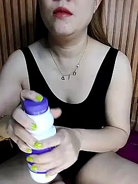 Nantawan6789 from StripChat