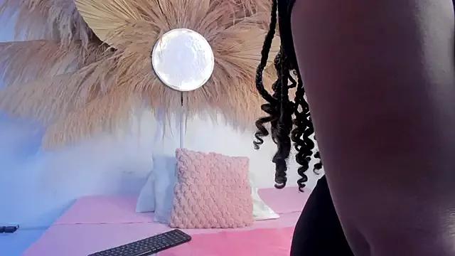 NaomiiBoobs from StripChat is Freechat