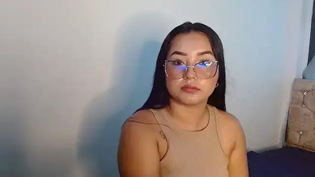 Naomiwek_ from StripChat is Freechat