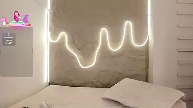 Naomy_gyal webcams show profile image 